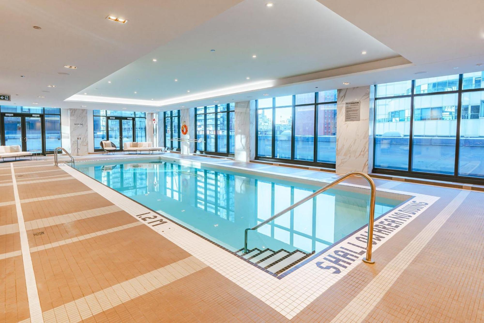 Sutton Place Hotel Toronto Eksteriør billede